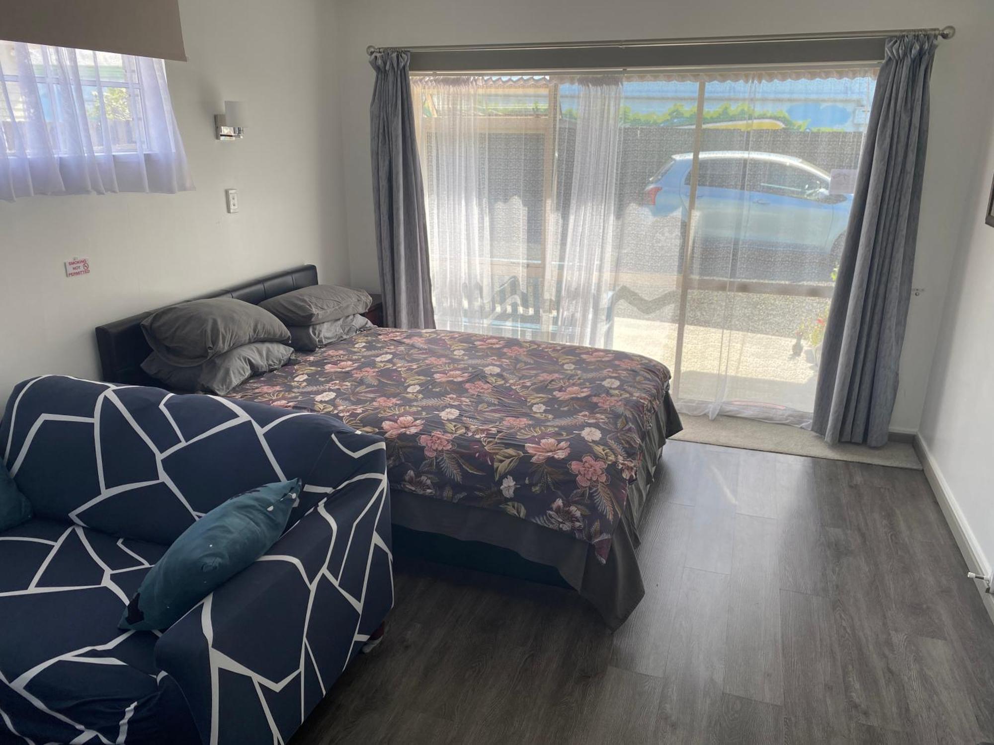 Self Contained En-Suite Private Bathroom, Private Entrance, Close To Shops & Hospital Homestay 해밀턴 외부 사진