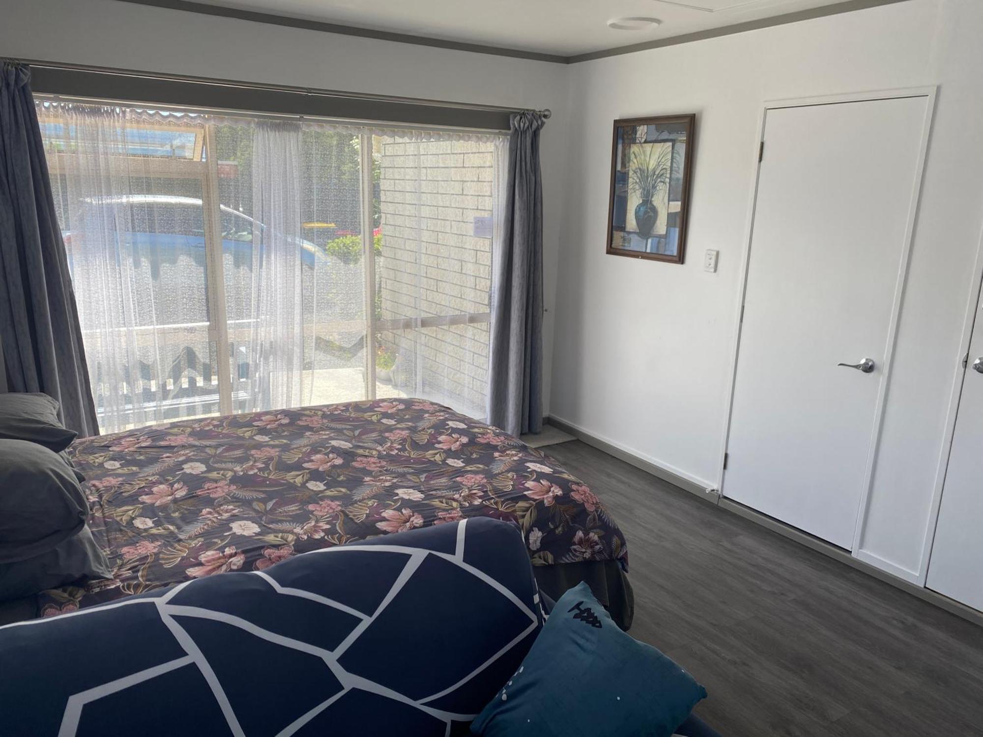 Self Contained En-Suite Private Bathroom, Private Entrance, Close To Shops & Hospital Homestay 해밀턴 외부 사진